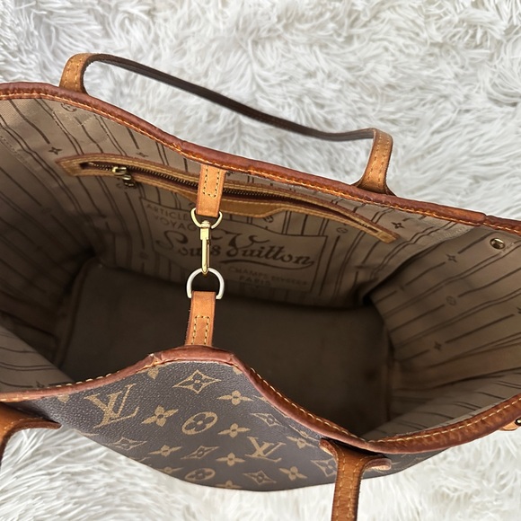 Louis Vuitton Classic Brown Monogram Tote - Picture 5 of 9